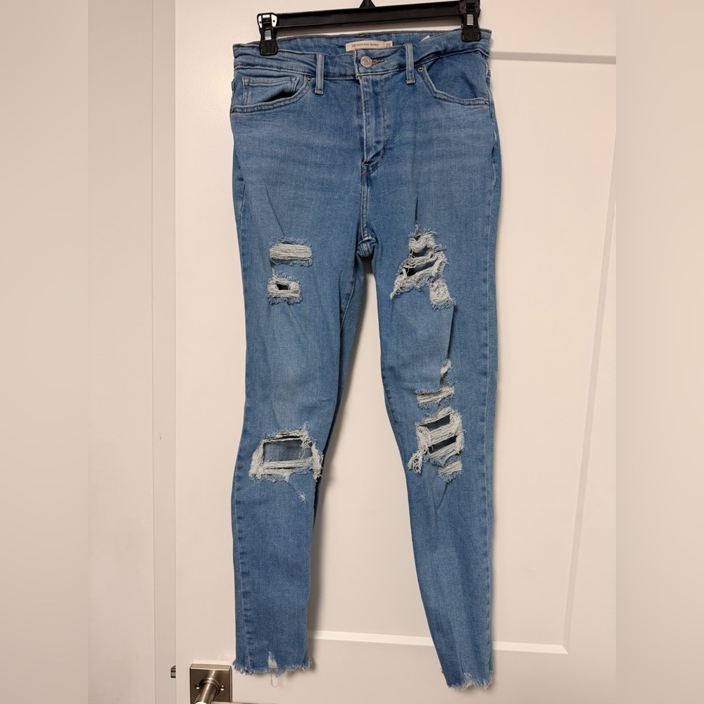 Levi’s 721 High Rise Skinny Jeans Distressed Light Wash Size 28